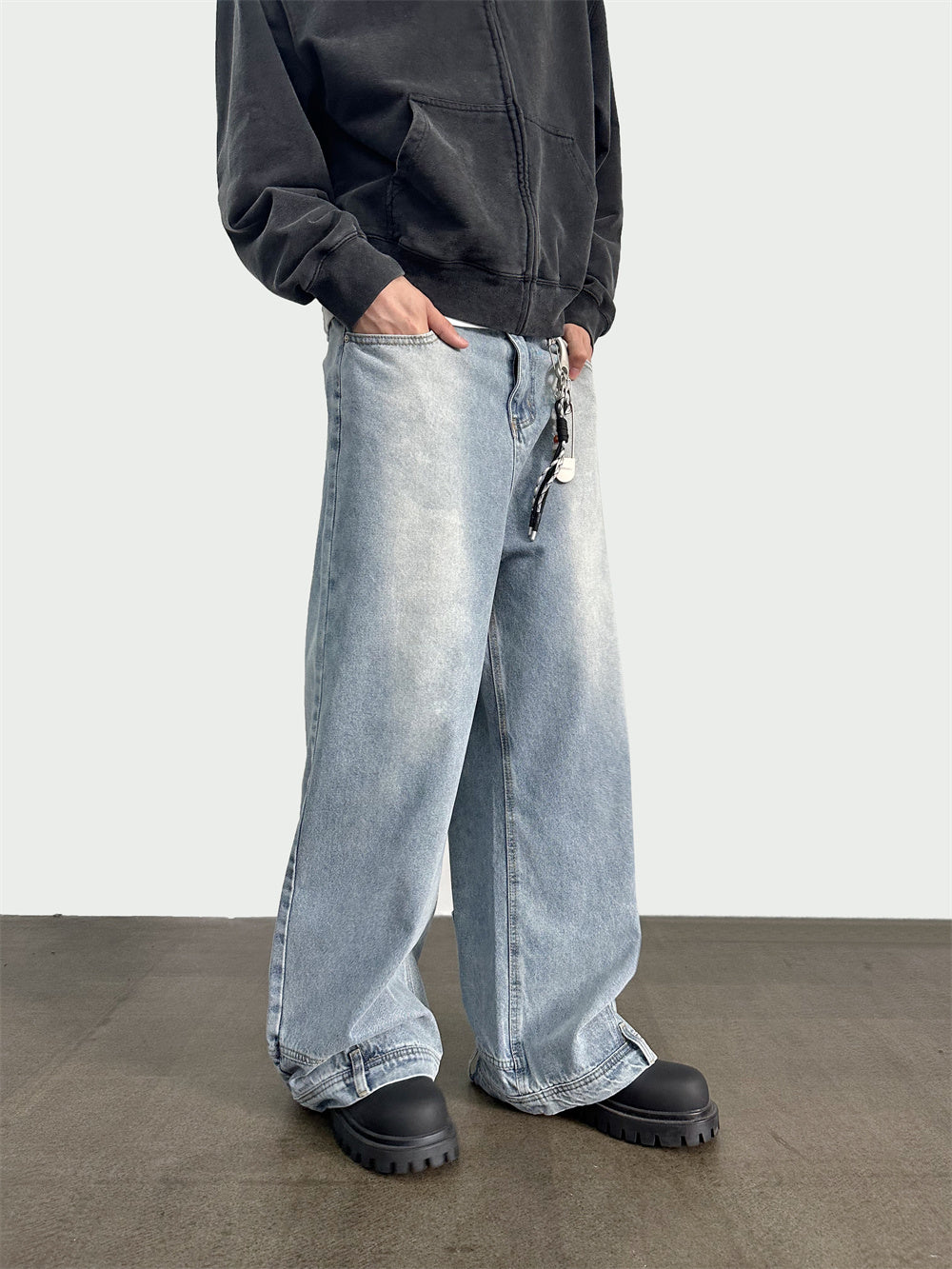 Wide Leg Flip Pocket Jeans