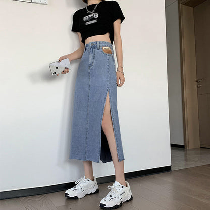 Fashionable With Side-slit Denim Skirt For Women