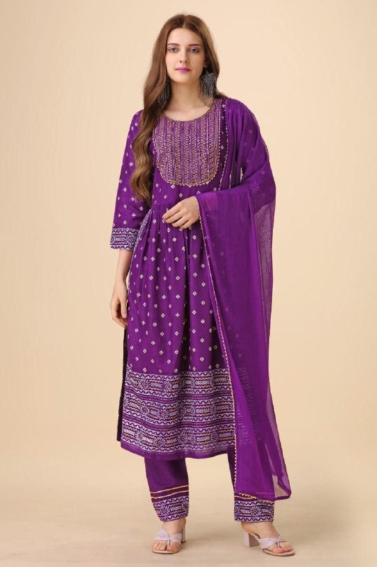 Beautiful Rayon Fabric nayra cut Kurti and set