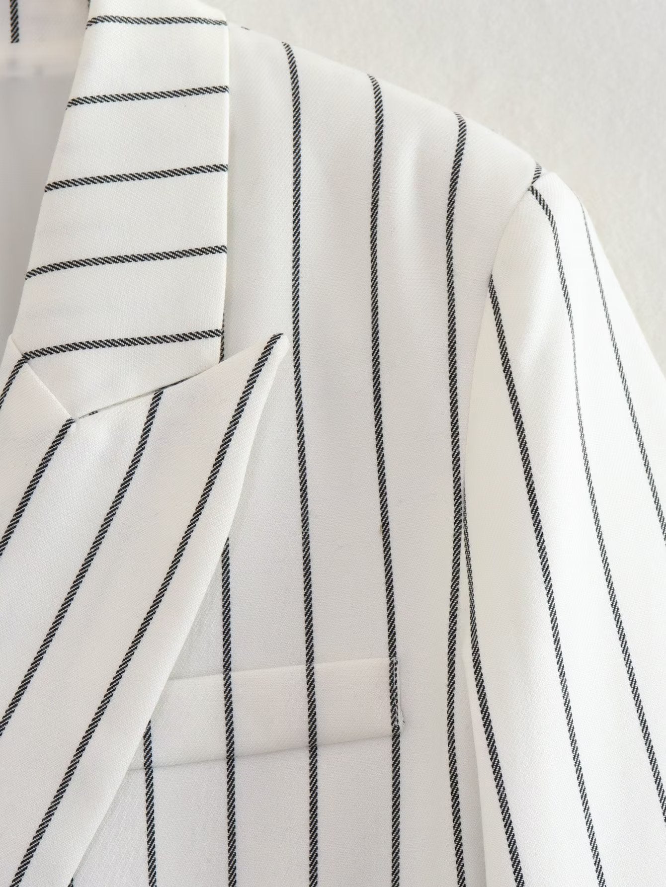 European And American Style Casual Loose Striped Commuter Suit Jacket