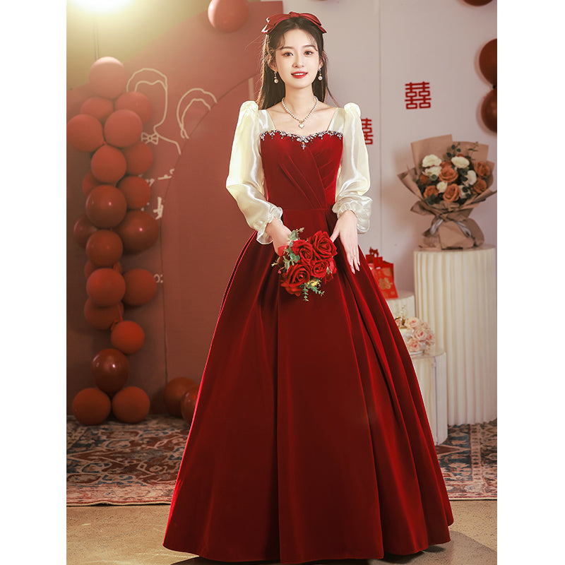 Atmospheric Red Long-sleeved Senior Evening Dress Woman